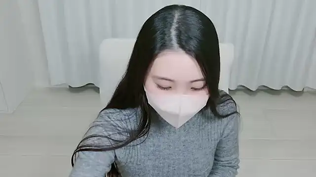 Snapshot of yuki_room chatting on 10/03/25, 02:36 yuki room online show from 10/03/25, 02:36