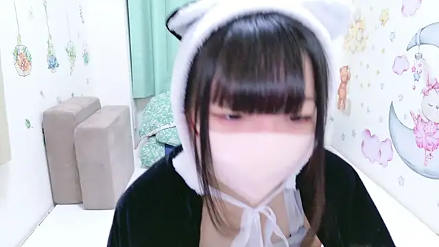 Snapshot of ASUKA_ch chatting on 12/25/24, 04:11 ASUKA ch online show from 12/25/24, 04:11