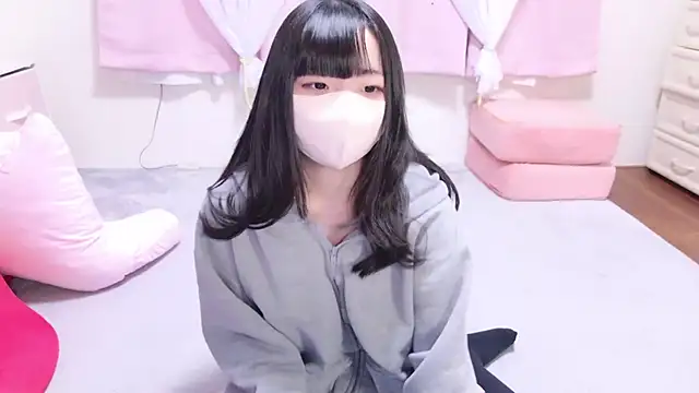 Snapshot of ASUKA_ch chatting on 03/08/25, 06:47 ASUKA ch online show from 03/08/25, 06:47