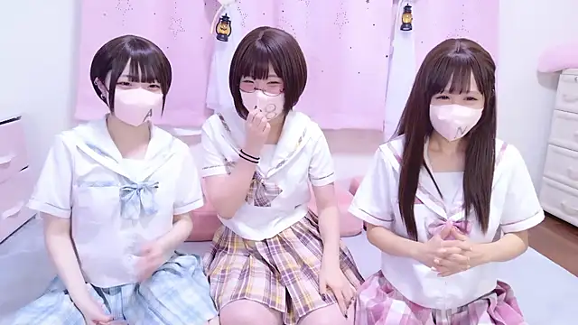 Snapshot of ASUKA_ch chatting on 10/19/25, 05:41 ASUKA ch online show from 10/19/25, 05:41