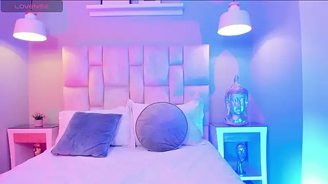 Lucy Williiams online show from 02/04/26, 07:31