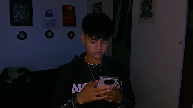 alex one888 online show from 12/17/25, 09:10