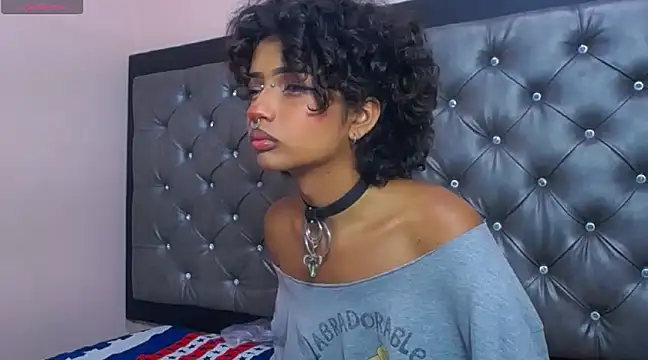 Snapshot of ToshiaKimich chatting on 01/15/25, 12:51 ToshiaKimich online show from 01/15/25, 12:51