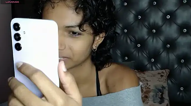 Snapshot of ToshiaKimich chatting on 03/12/25, 12:36 ToshiaKimich online show from 03/12/25, 12:36