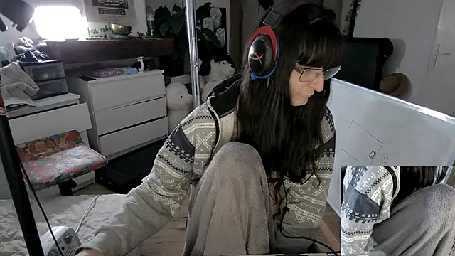 Snapshot of CeriseLapine chatting on 01/06/26, 09:18 CeriseLapine online show from 01/06/26, 09:18