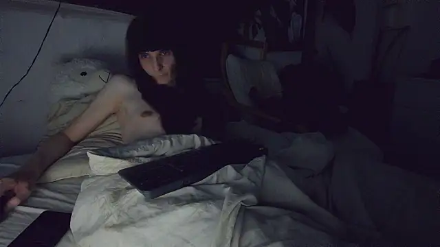 Snapshot of CeriseLapine chatting on 02/19/26, 09:55 CeriseLapine online show from 02/19/26, 09:55