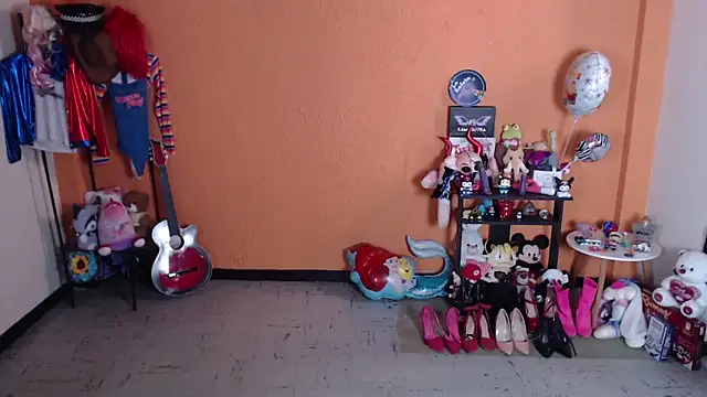 MissMiia2 online show from 01/15/25, 06:19