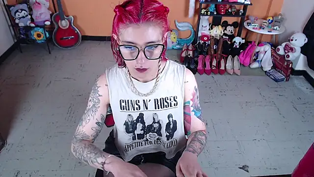 MissMiia2 online show from 01/30/25, 04:02