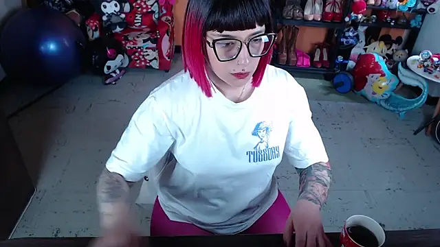 MissMiia2 online show from 10/26/25, 03:18