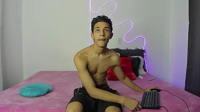 evanscollins online show from 12/01/24, 09:04