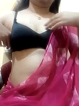 Snapshot of Indianhyna chatting on 02/05/25, 04:03 Indianhyna online show from 02/05/25, 04:03