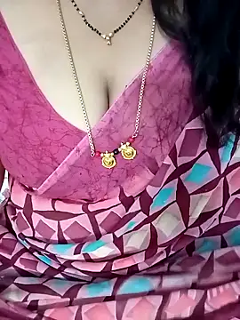 Snapshot of your-sameera chatting on 04/08/26, 02:11 your-sameera online show from 04/08/26, 02:11