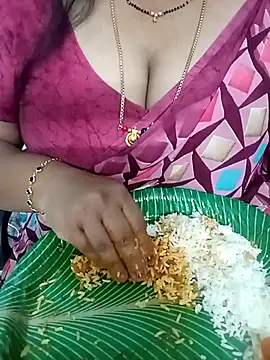 Snapshot of your-sameera chatting on 04/08/26, 02:50 your-sameera online show from 04/08/26, 02:50