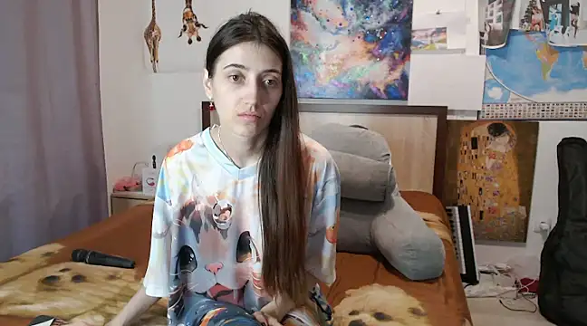 Snapshot of Iren chatting on 03/11/25, 07:03 Iren online show from 03/11/25, 07:03