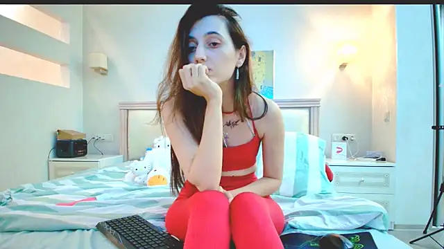 Iren online show from 12/22/25, 06:38