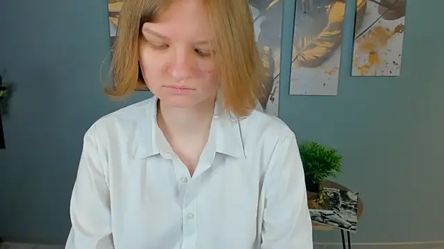 LilianSwall online show from 01/12/26, 01:38