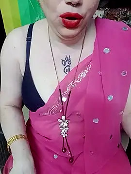 Snapshot of Raja_Ranii chatting on 02/18/25, 11:55 Raja Ranii online show from 02/18/25, 11:55