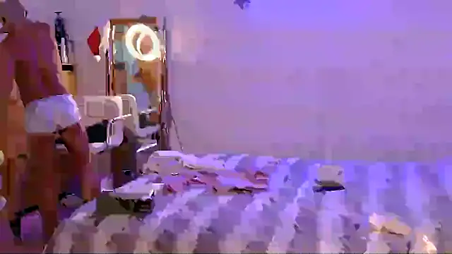 Snapshot of GymBoyVan chatting on 12/14/24, 07:03 GymBoyVan online show from 12/14/24, 07:03