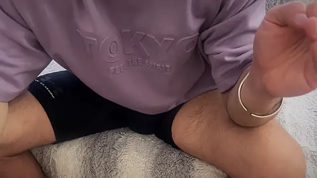 Snapshot of GymBoyVan chatting on 11/23/25, 07:35 GymBoyVan online show from 11/23/25, 07:35