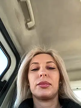 Snapshot of Diamond_Bunny_ chatting on 03/10/26, 02:00 Diamond Bunny online show from 03/10/26, 02:00