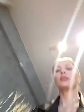 Snapshot of Diamond_Bunny_ chatting on 03/13/26, 03:07 Diamond Bunny online show from 03/13/26, 03:07