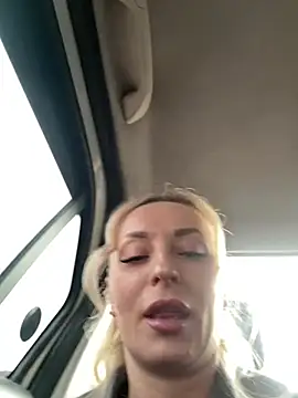 Snapshot of Diamond_Bunny_ chatting on 03/23/26, 02:54 Diamond Bunny online show from 03/23/26, 02:54