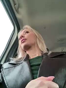 Snapshot of Diamond_Bunny_ chatting on 04/04/26, 12:46 Diamond Bunny online show from 04/04/26, 12:46