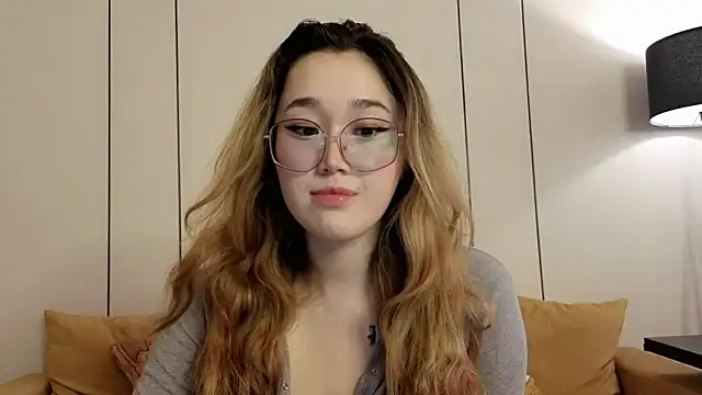 Jennatyan online show from 03/26/26, 11:49