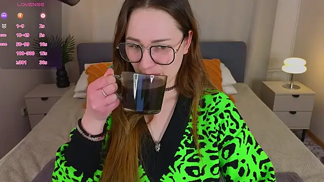 Emma B1uem online show from 12/12/24, 09:48