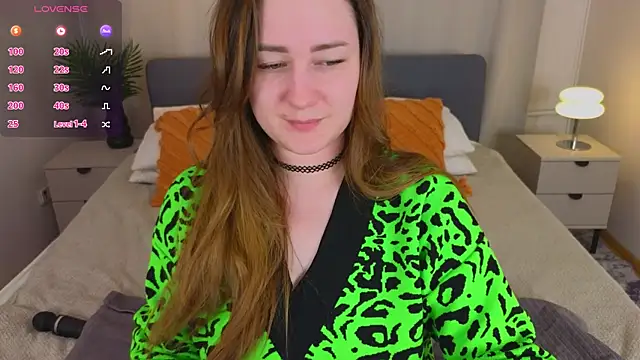 Emma B1uem online show from 12/13/24, 12:53