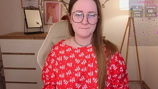 Emma B1uem online show from 12/20/24, 09:06