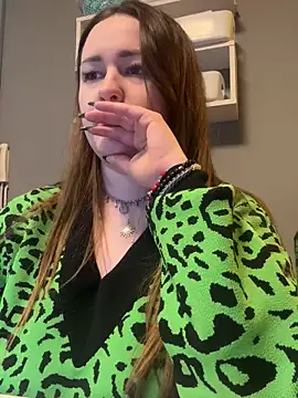 Emma B1uem online show from 12/21/24, 07:38