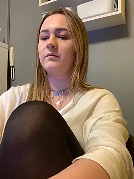 Emma B1uem online show from 01/11/25, 12:40