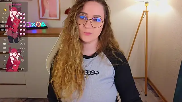 Emma B1uem online show from 10/21/25, 09:59