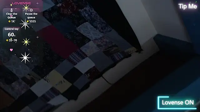 Snapshot of Dante_Bear_ chatting on 10/18/25, 02:14 Dante Bear online show from 10/18/25, 02:14