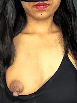 cute simmy0 online show from 05/05/26, 02:58