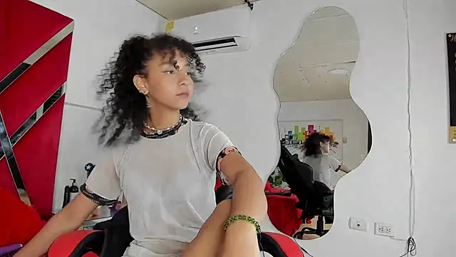 Milanxht online show from 03/12/25, 08:52