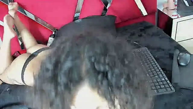 Milanxht online show from 03/18/25, 02:58