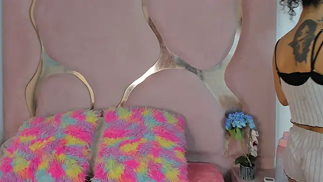 Milanxht online show from 11/07/25, 09:04