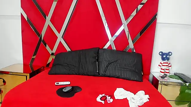 Milanxht online show from 11/09/25, 08:29