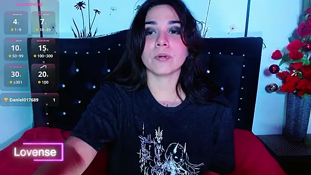 Snapshot of Lune_Claire chatting on 02/14/26, 03:03 Lune Claire online show from 02/14/26, 03:03