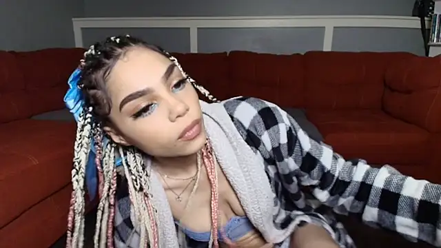 Snapshot of kittymarie28 chatting on 09/19/25, 11:49 kittymarie28 online show from 09/19/25, 11:49