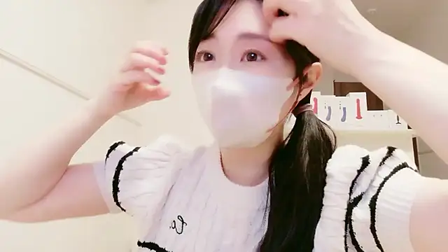 Snapshot of IORio2 chatting on 04/06/26, 07:04 IORio2 online show from 04/06/26, 07:04