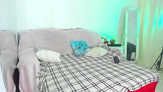 Snapshot of CurlyDreams chatting on 07/10/26, 12:41 CurlyDreams online show from 07/10/26, 12:41