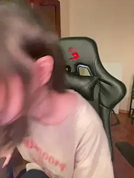 lalallalalaa- online show from 02/06/25, 02:00