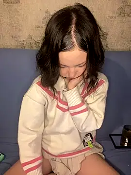 lalallalalaa- online show from 11/18/25, 01:04