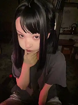 Snapshot of lalallalalaa- chatting on 03/13/26, 03:18 lalallalalaa- online show from 03/13/26, 03:18