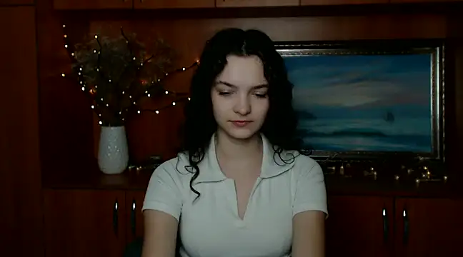  SusieSu  online show from 12/11/24, 01:06