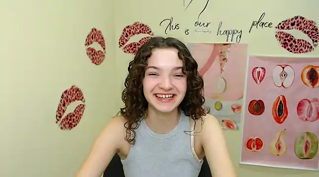  SusieSu  online show from 12/12/24, 01:06