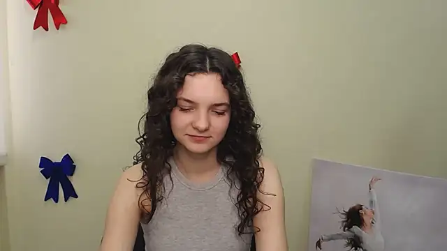  SusieSu  online show from 01/19/25, 10:39